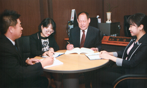 사단법인 한국장애인중심기업협회 회장님외 회의 진행 사진